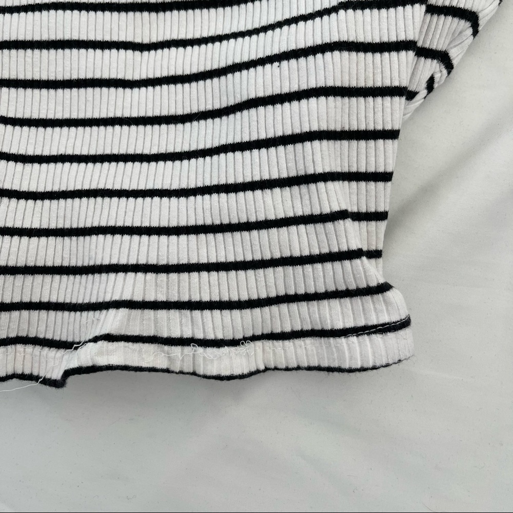 Backless top - Picture 6 of 6